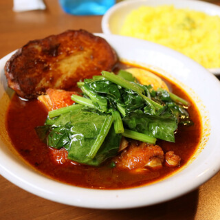 カレー リーブス