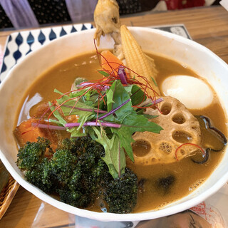 スープカレー トムトムキキル