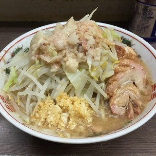 ラーメン二郎 横浜関内店