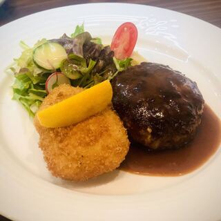洋食屋 ふじ家