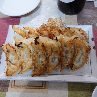 餃子屋 満園
