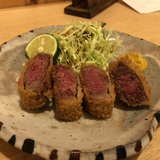 なな治