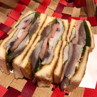 酒肆 門
