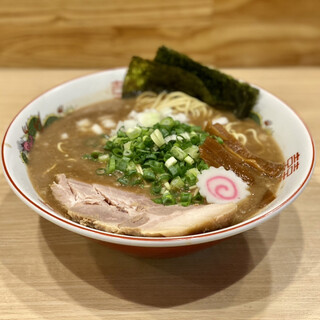 麺や 六等星
