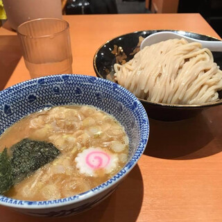 六厘舎