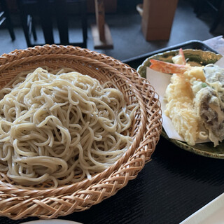 吟八亭 やざ和