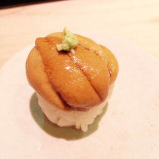 鮨 恵三