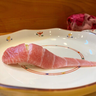 鮨 あら田