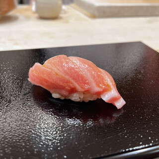 すし 良月