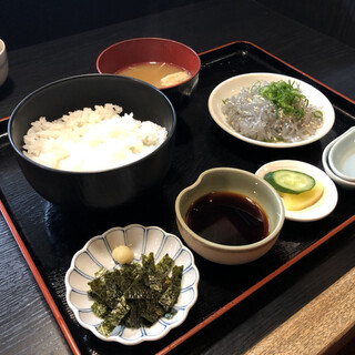 かどや食堂