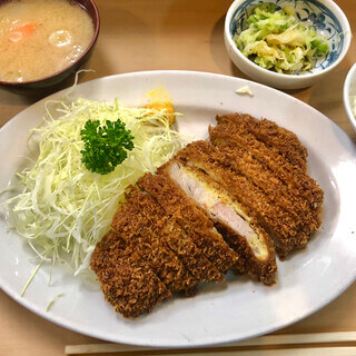 丸八とんかつ店 本店