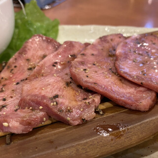 トトリ 本店