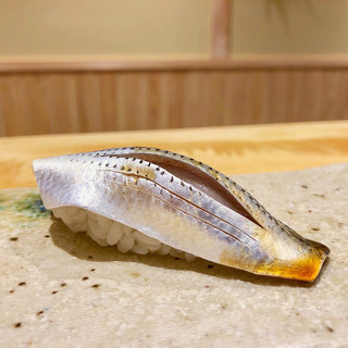 すし 弥助