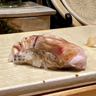 鮨 功
