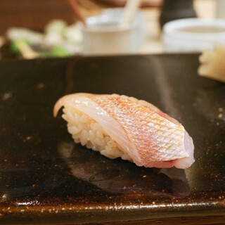 鮨 かんび