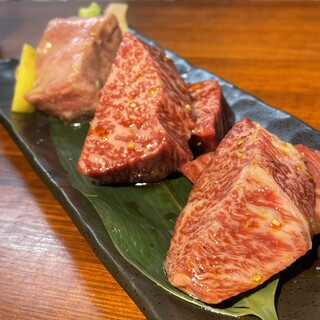 炭火焼肉ぐら 仙台朝市駅前店