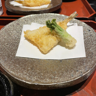 天雅