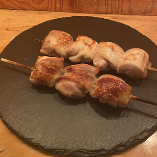 地鶏と酒肴　音音