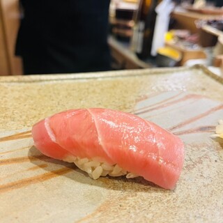 鮨　まつ本