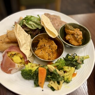 四次元食堂 南インドオステリア