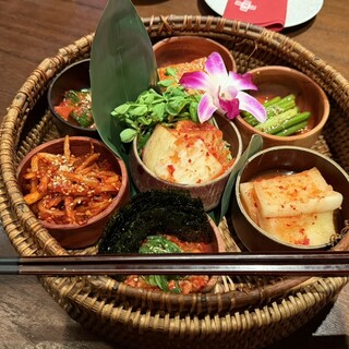 韓国料理 先斗町 李南河　