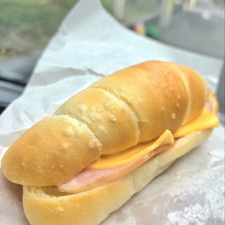 塩パン屋 パン・メゾン すみだ浅草通り店