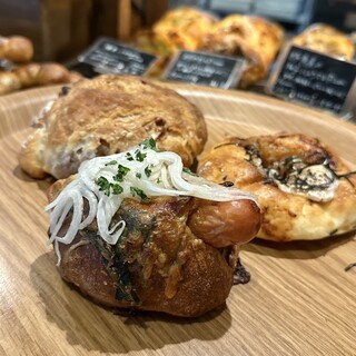 UTSUBO BAKERY PANENA