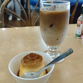 カフェテラス ポンヌフ