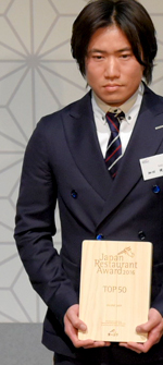 全国TOP50、部門別TOP1、そして全国TOP10の発表・授賞式